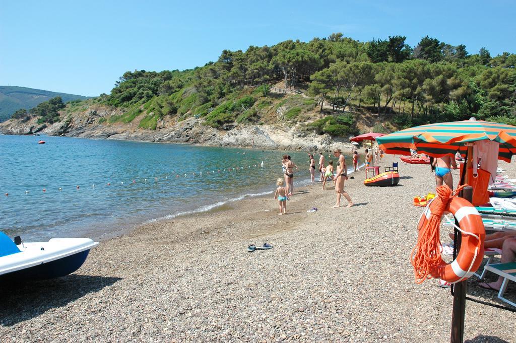 Baia Fiorita Daire Porto Azzurro Oda fotoğraf