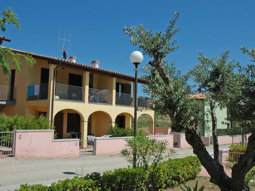 Baia Fiorita Daire Porto Azzurro Dış mekan fotoğraf